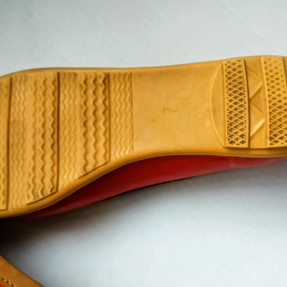 Hunter Jaylen Women's Red and Tan Flats, Sz 7 - Picture 5 of 7